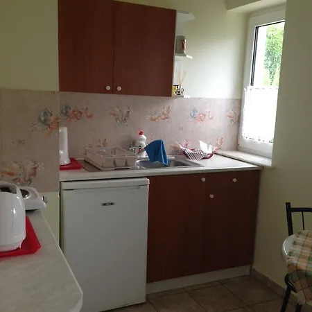 Lägenhet Rozsa Apartman *